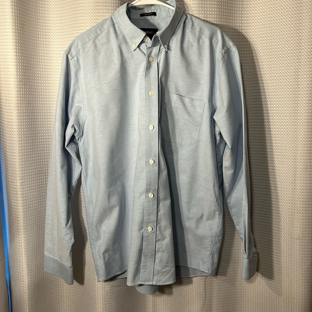 Eddie Bauer Men’s Button Down Collared Long Sleeve Sz Lg relax fit Blue shirt
